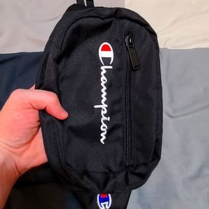 Champion fanny pack / cross body bag